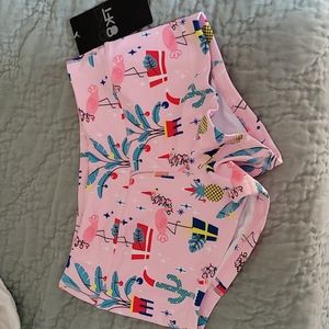 KFT, Small booty shorts,